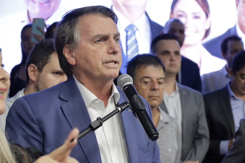 Bolsonaro marca nova cirurgia para a semana que vem