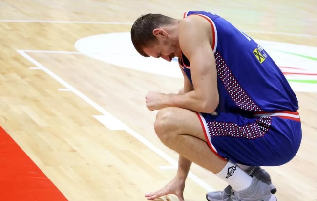 Jogador perde rim após cotovelada na Copa do Mundo de basquete