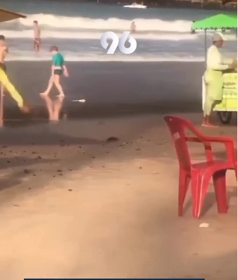 VÍDEO: Homens perseguem rato em Ponta Negra lotada
