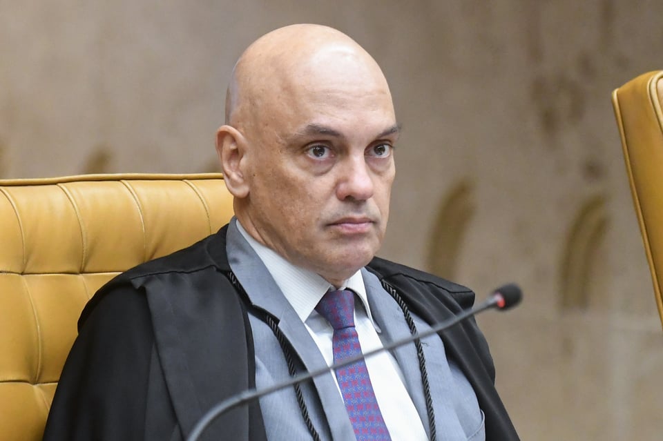 Alexandre de Moraes homologa delação e manda soltar Mauro Cid