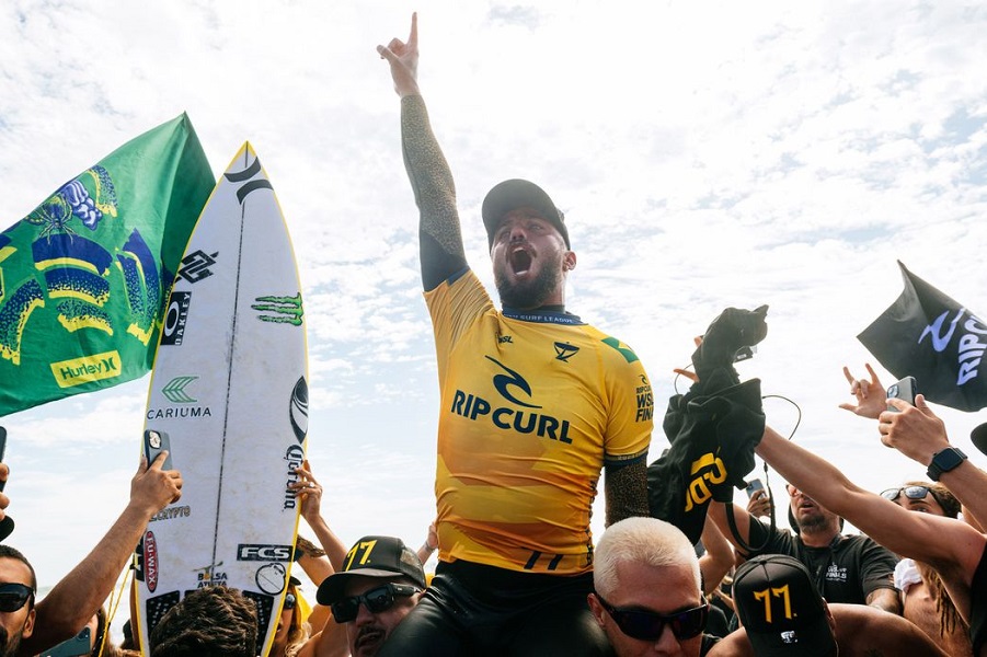 Filipe Toledo conquista bicampeonato mundial de surfe