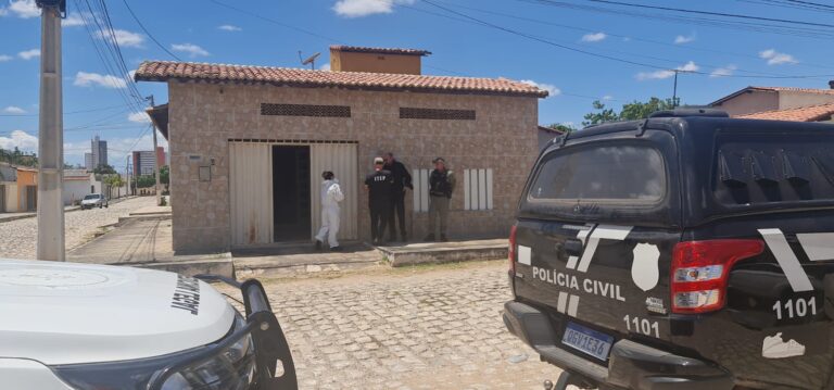 Corpo de homem é encontrado dentro de residência em Mossoró