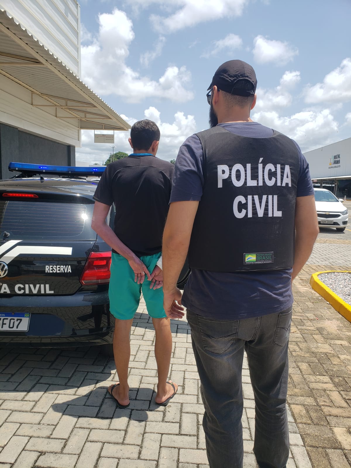 Polícia Civil prende suspeito por incendiar casa de ex-companheira na Grande Natal