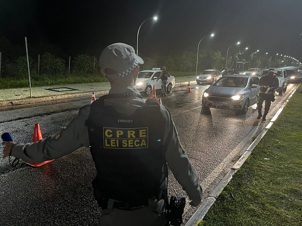 Doze condutores são autuados durante blitz na zona Sul de Natal