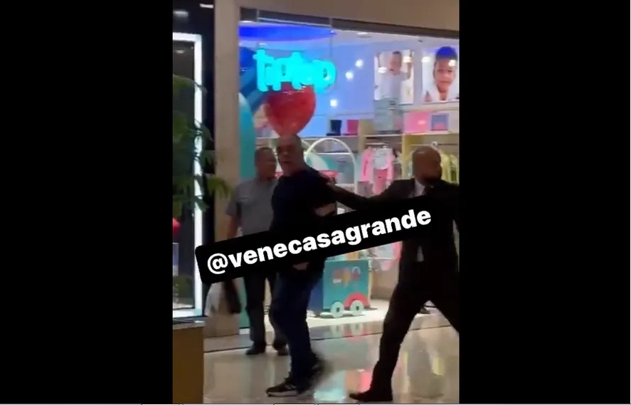 VÍDEO: Marcos Braz, vice de futebol do Flamengo, briga com torcedor em shopping