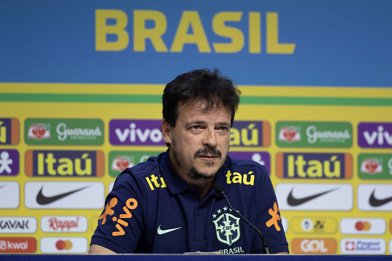 Com novidades, Diniz convoca Seleção Brasileira para as Eliminatórias da Copa