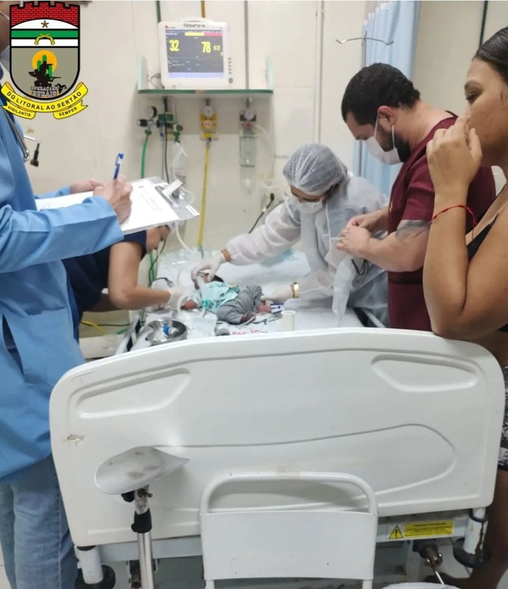 Policiais salvam bebê de 13 dias que havia se engasgado em Natal