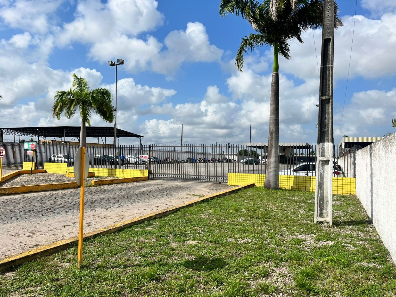 Criminosos roubam armas de vigilantes de duas empresas durante a madrugada na Grande Natal
