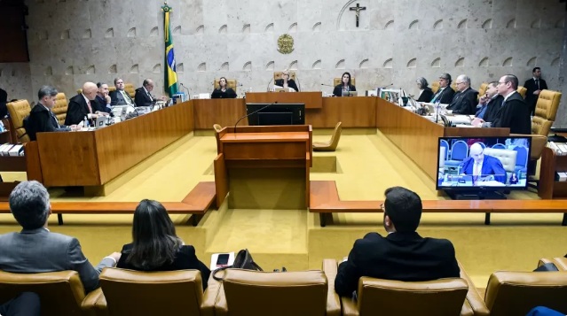 Câmara protocola PEC que permite ao Congresso derrubar decisões do STF