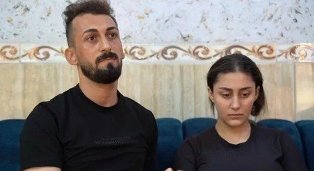Casal que perdeu 100 amigos e familiares no próprio casamento diz que está 'morto por dentro'