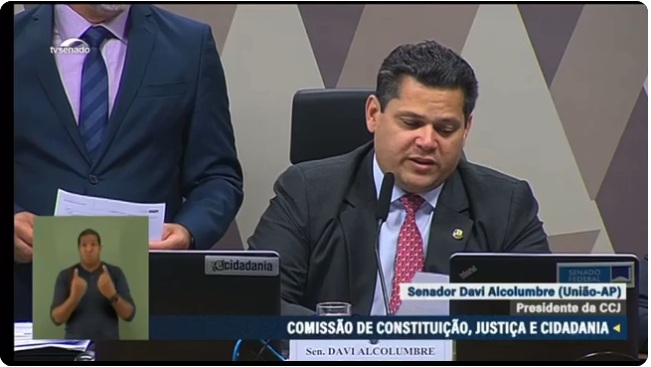 Comissão do Senado aprova PEC que limita decisões individuais no STF