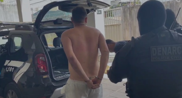 Traficante de drogas tenta fugir pela janela e é preso em Ponta Negra