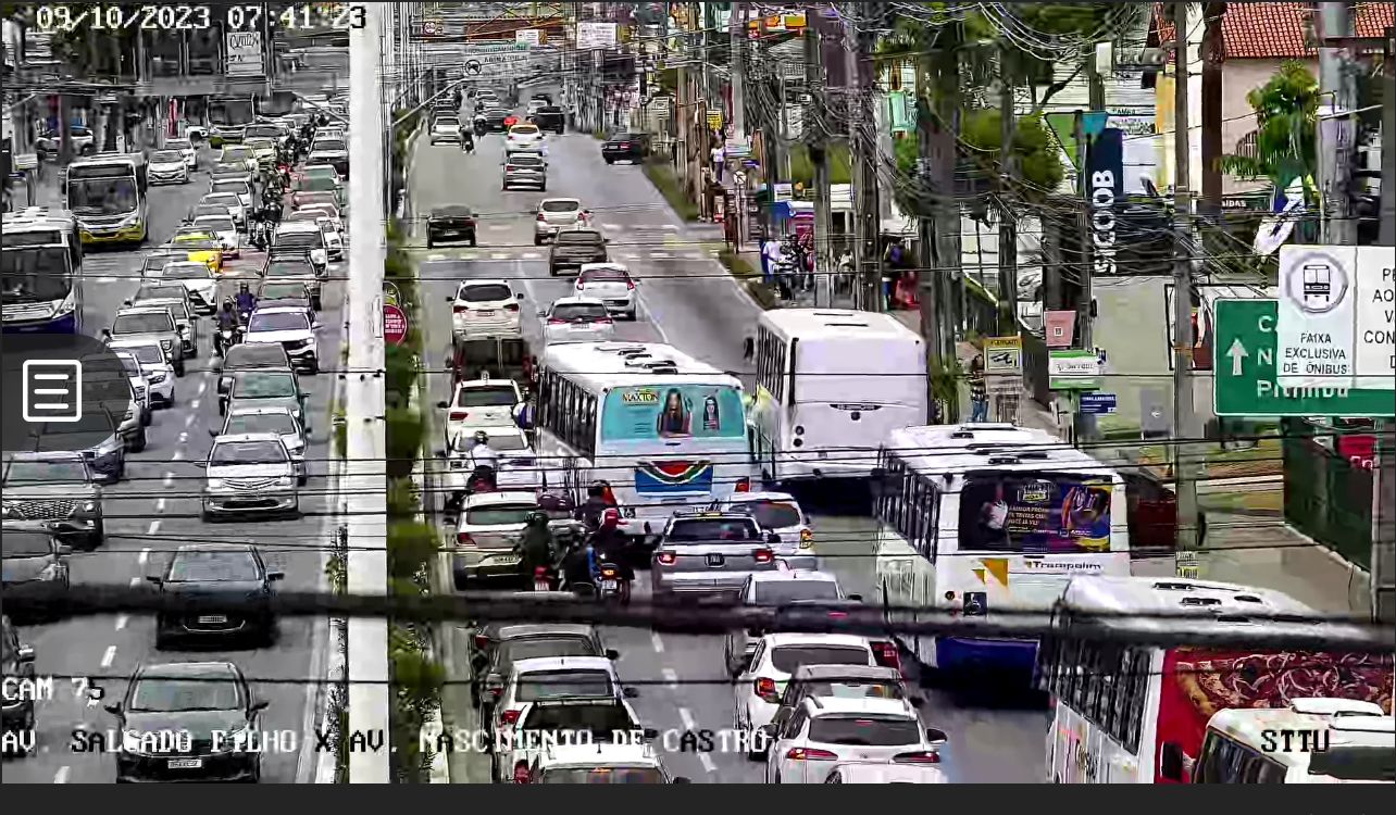 Colisão entre ônibus e moto deixa trânsito lento na Avenida Salgado Filho nesta segunda-feira (9)
