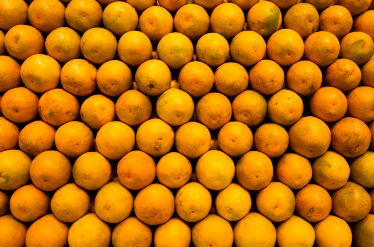 Confira 7 melhores frutas e vegetais para consumir nos dias quentes e saiba seus benefícios; veja lista