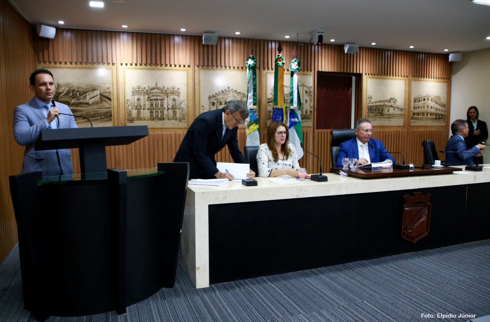 Projeto prevê cassação de alvará para postos que cometerem infrações contra o consumidor