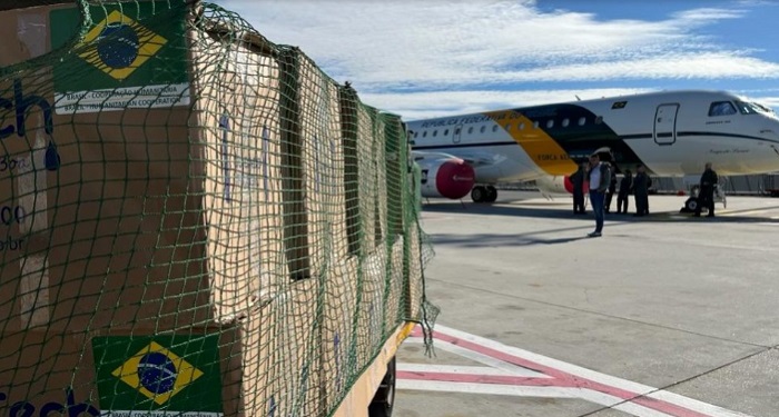 Avião que trará brasileiros de Gaza decola para o Egito