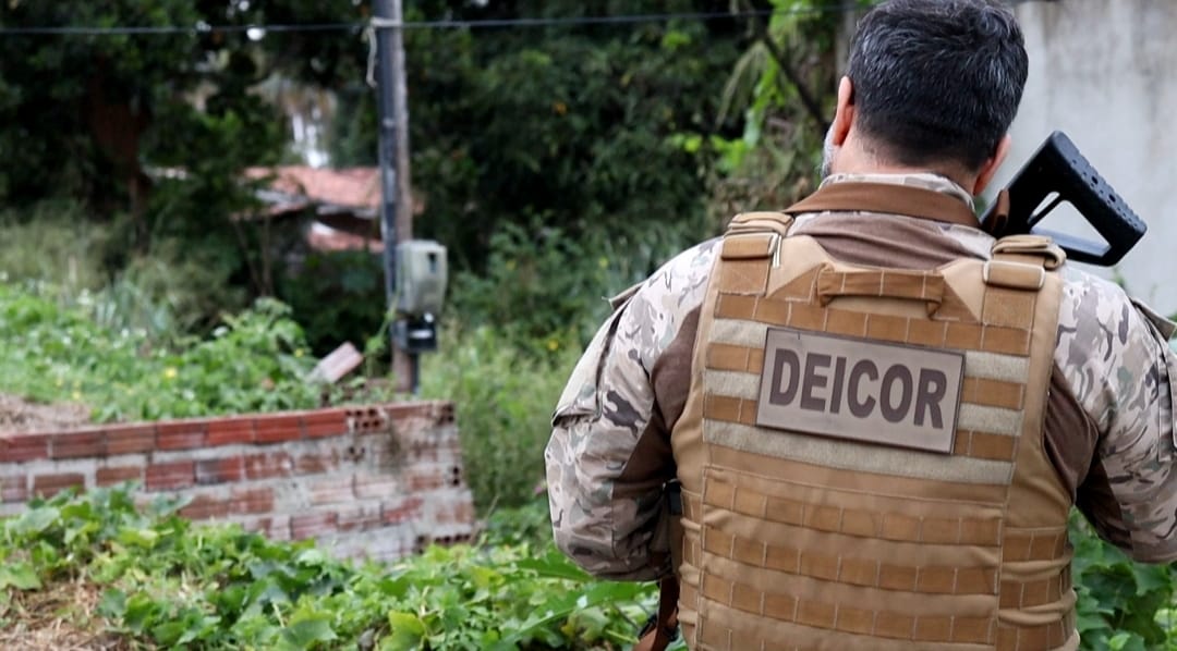 Polícia Civil prende policial penal por suspeita de ligação com facção criminosa em Natal