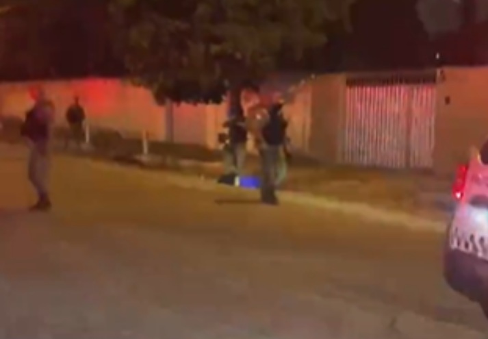 Homem é executado com mais de 20 tiros em Petrópolis