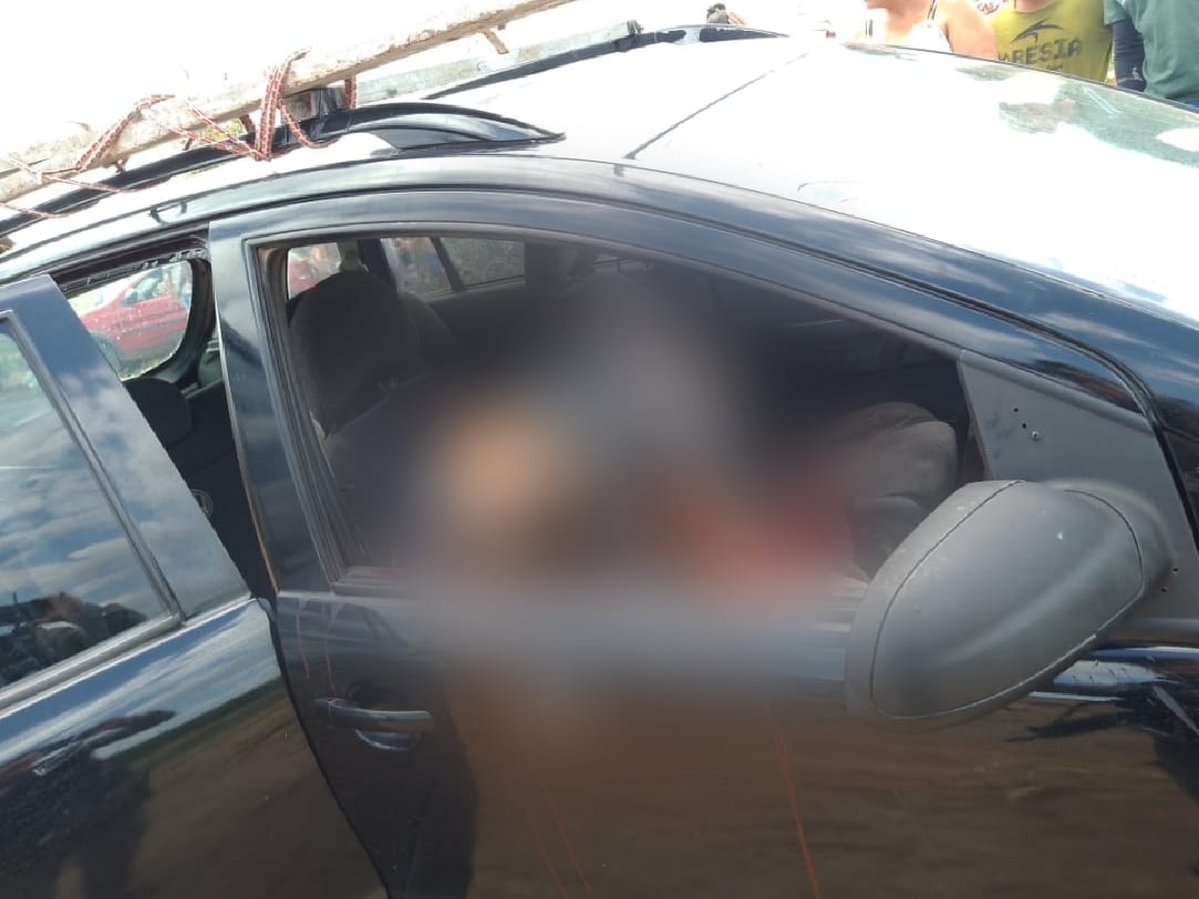 Homem é morto a tiros dentro de carro na Grande Natal