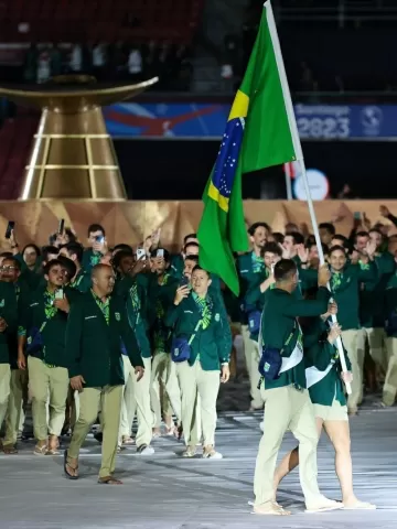 Tempero brasileiro rouba a cena na abertura do Pan