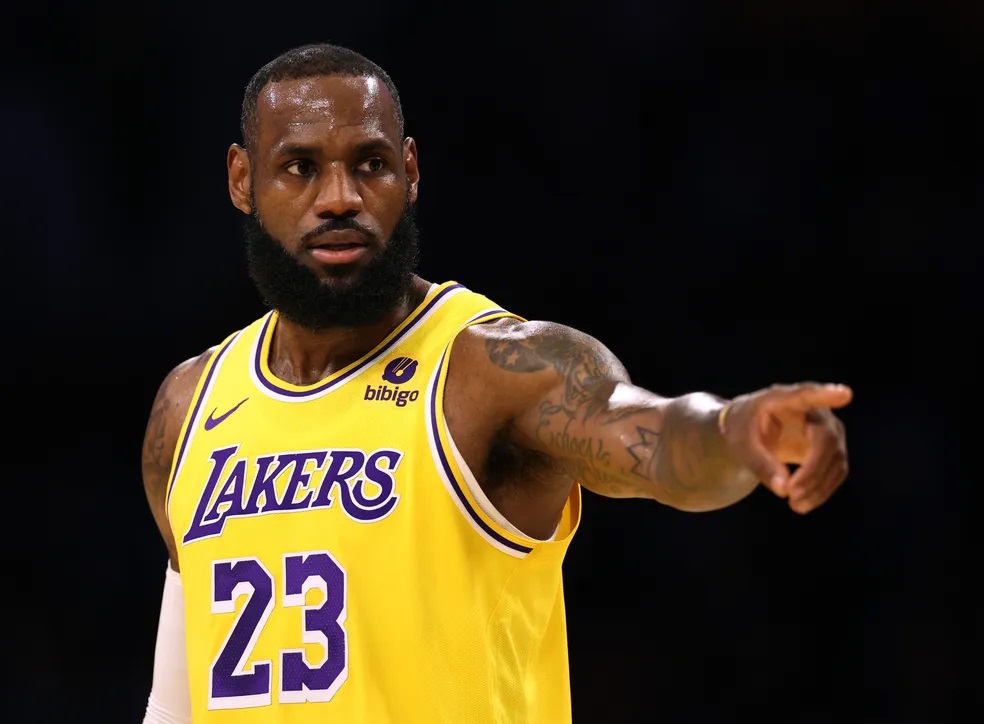 NBA 2023/24: LeBron mira recorde de Oscar Schmidt em sua 21ª temporada