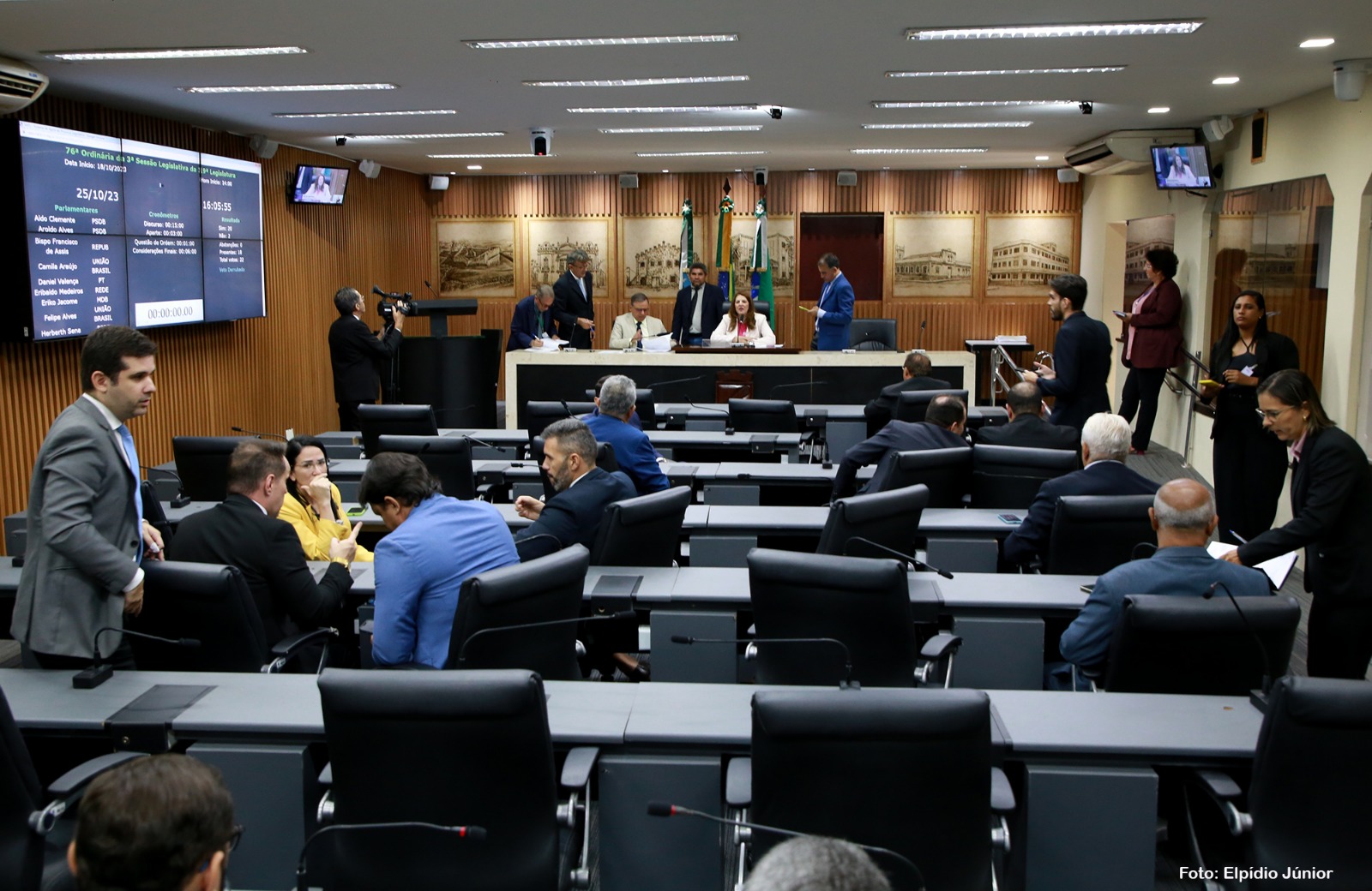 Vereadores de Natal concluem votação de vetos do Executivo;151 foram votados