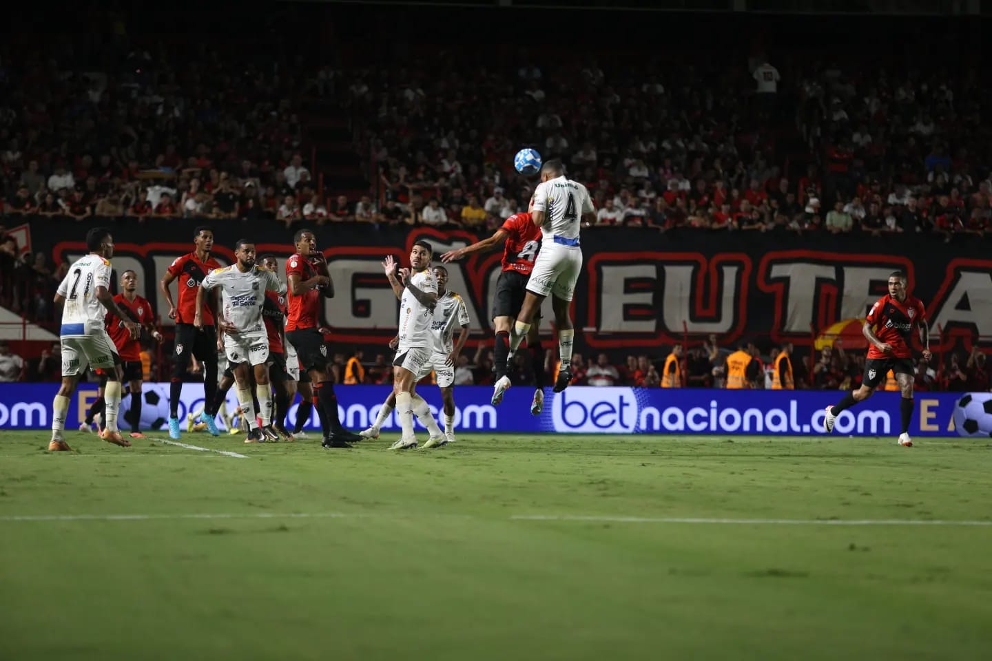 ABC na Série B, Vasco e Santos em campo; veja os jogos de hoje e onde assistir