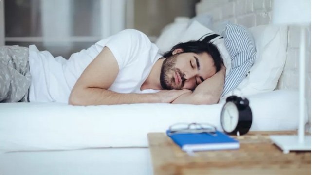 Quantas horas eu preciso dormir? Cada idade tem um tempo ideal; veja o seu