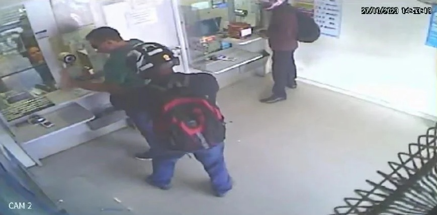 VÍDEO: Criminosos armados tentam assaltar lotérica em Natal