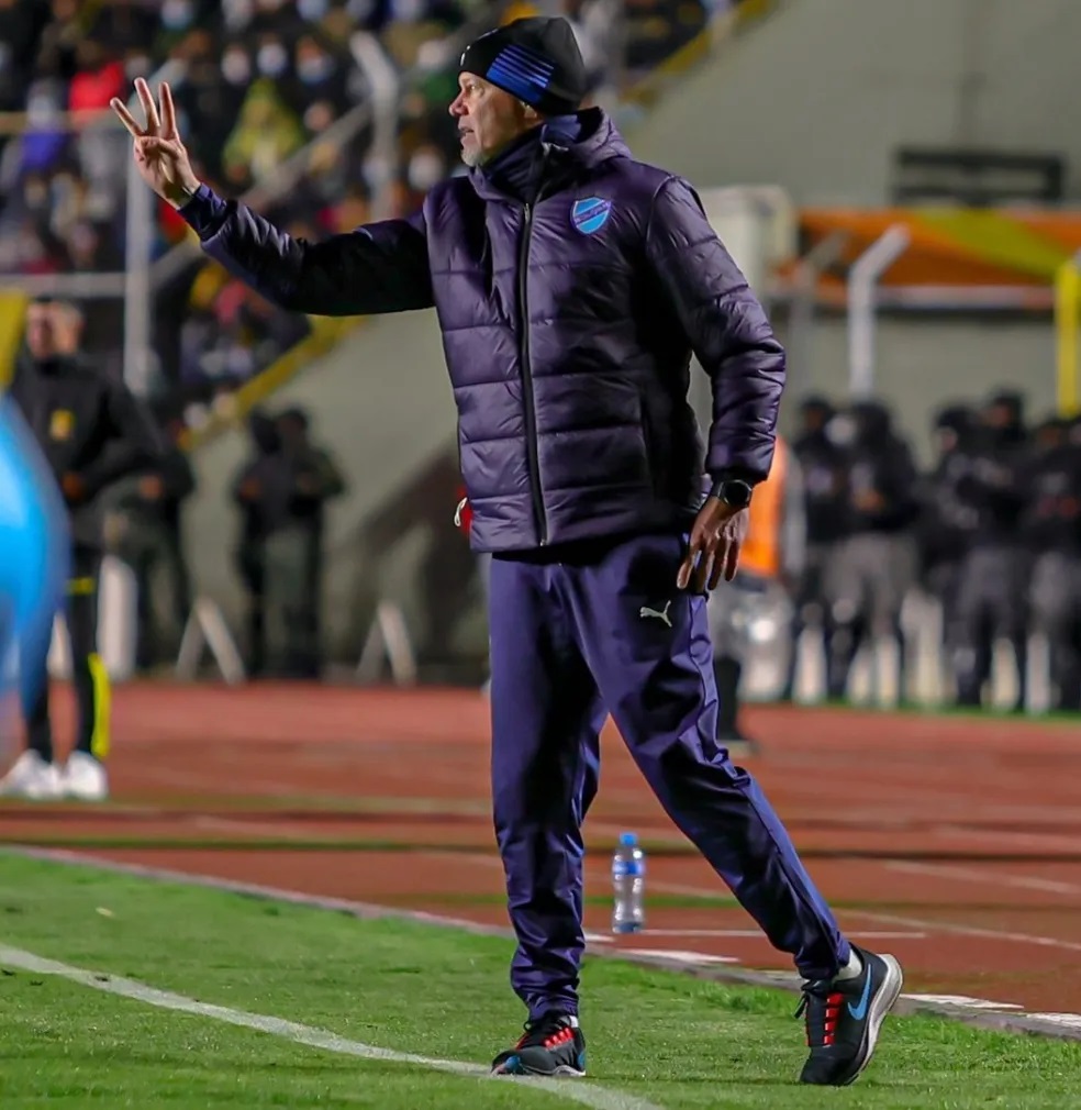 Técnico brasileiro vai comandar seleção sul-americana nas Eliminatórias da Copa