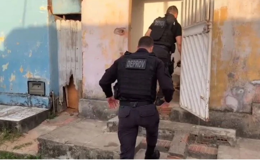 Polícia Civil prende suspeitos de integrarem grupo que roubava casas usando uniforme da polícia na Grande Natal