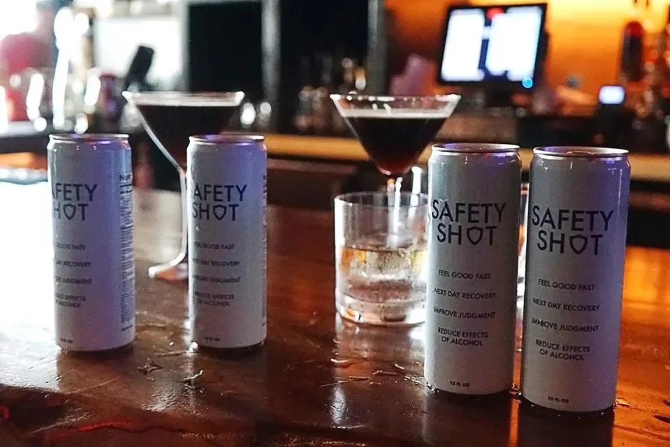 Ressaca: empresa cria bebida milagrosa que corta o álcool em meia hora