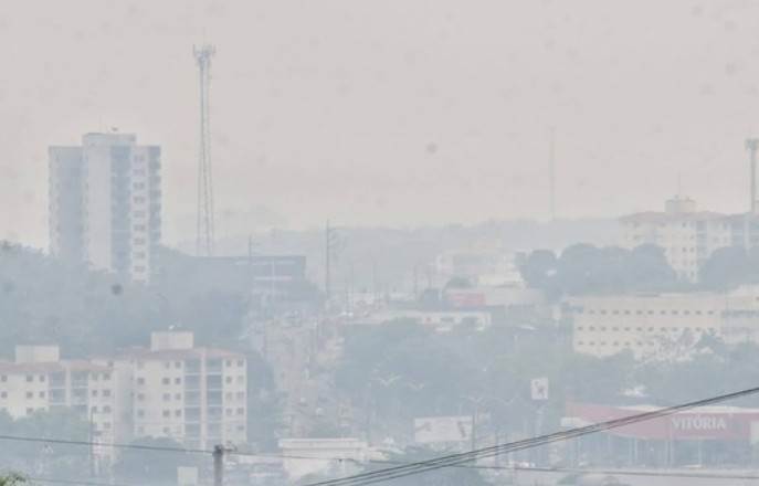 15 mil focos de incêndio são registrados e Manaus está encoberta por nuvem densa de fumaça