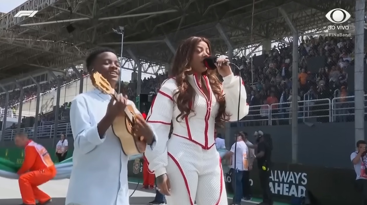 VÍDEO: Ludmilla explica falha ao cantar hino nacional na Fórmula 1