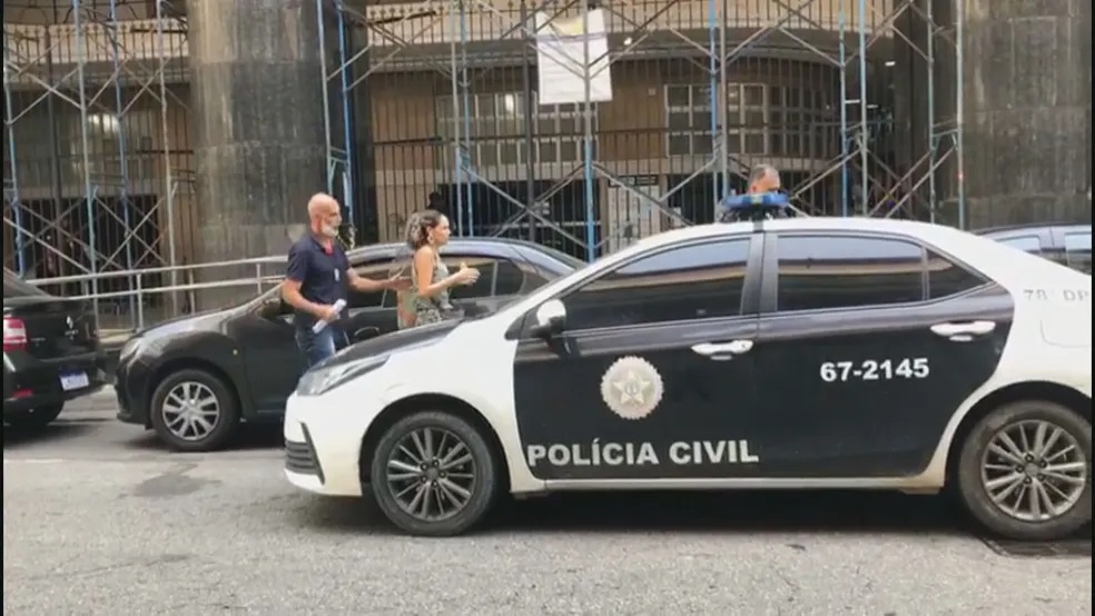 Bombons envenenados: mulher é presa por tentar matar pessoas a quem devia dinheiro