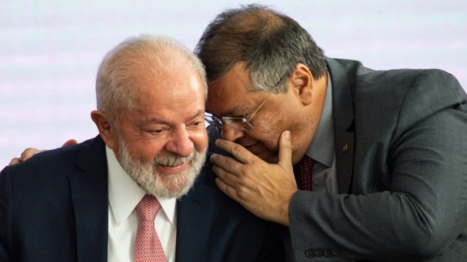 Lula defende Dino após mulher de líder do CV ir a ministério: 'Não há foto'