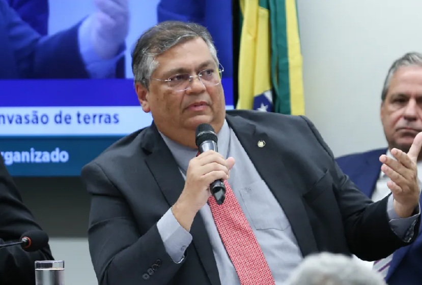Confederação Israelita critica Dino por usar Bíblia para “demonizar judeus”