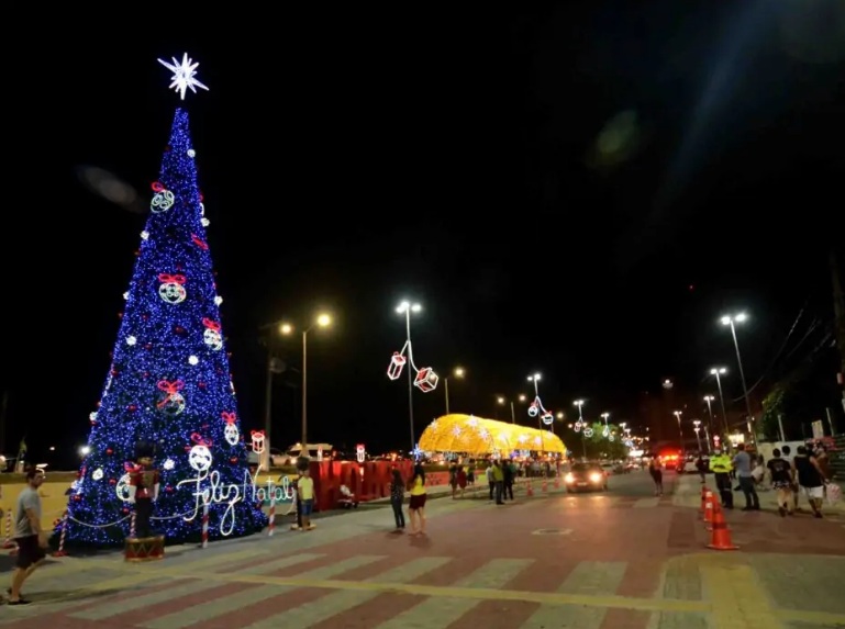 Prefeitura do Natal adia acendimento da árvore de Ponta Negra para quarta-feira (22)