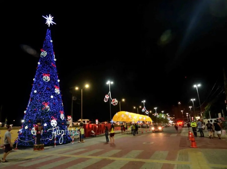 Prefeitura do Natal adia acendimento da árvore de Ponta Negra para quarta-feira (22)