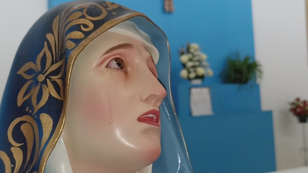 Vídeo mostra imagem de Nossa Senhora das Dores “chorando” no México; assista