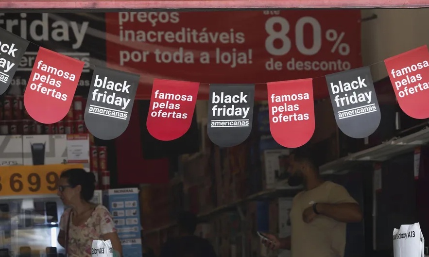 Black Friday fracassa em 2023 e é a segunda pior da história no Brasil