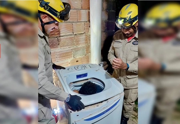 Bombeiros resgatam criança presa em máquina de lavar