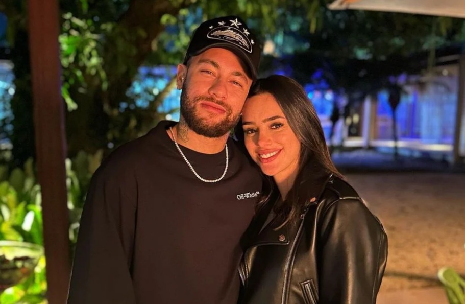 Bruna Biancardi anuncia fim do relacionamento com Neymar