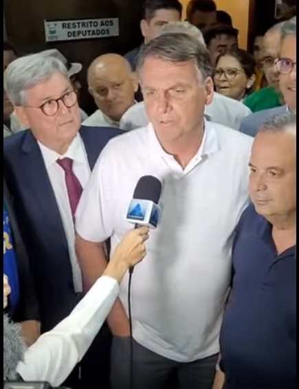 [VÍDEO] Em Natal, Bolsonaro critica decisão do STF sobre imprensa: “A pior imprensa que existe é aquela calada”