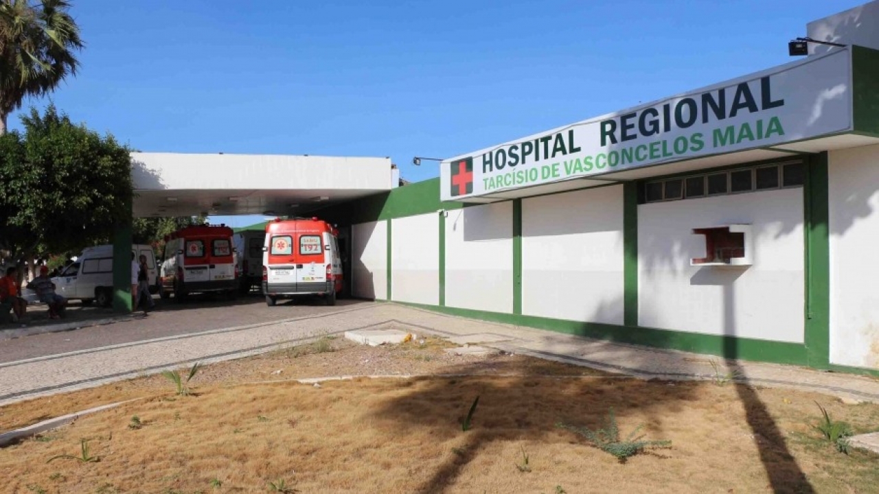 Com tomógrafo quebrado há um mês, Hospital Tarcísio Maia já transferiu mais de 850 pacientes