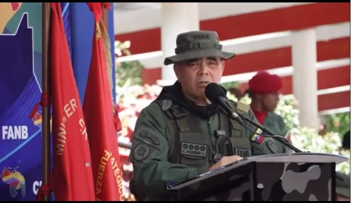 VÍDEO: Ministro da Defesa do ditador Maduro diz que vai invadir e anexar quase 75% do território da Guiana