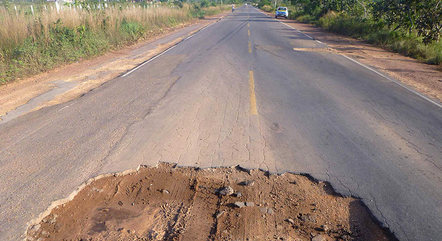 Rodovias ruins fazem economia perder mais de R$ 7,49 bilhões, diz estudo