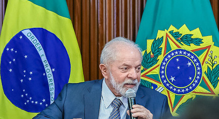 Pela primeira vez, percentual dos que não confiam em Lula ultrapassa os que confiam no presidente