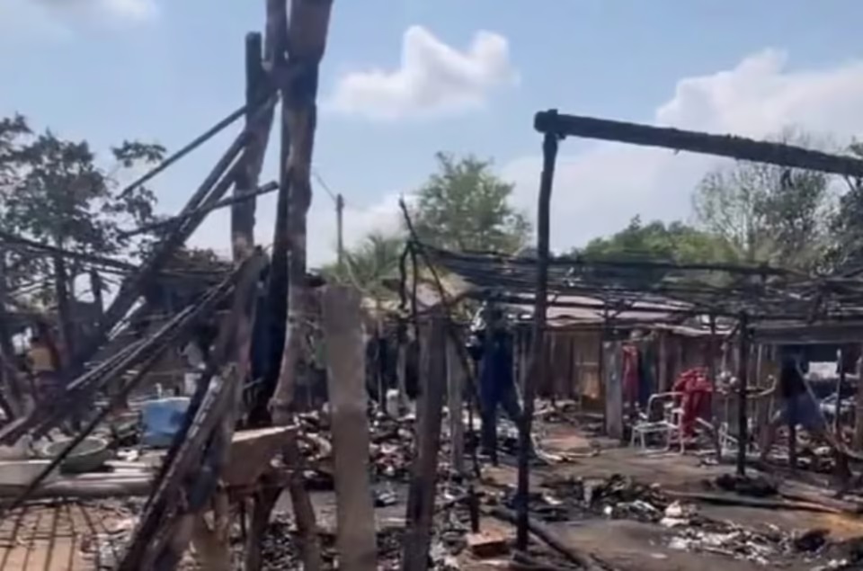Incêndio em acampamento do MST deixa nove mortos