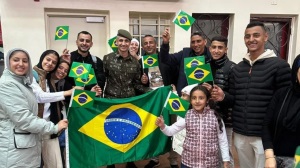 Após Israel proibir saída de pessoas em Gaza, avião da FAB chega a Brasília com 48 repatriados